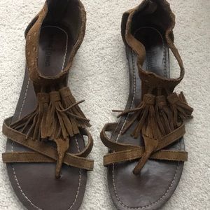 Fringe sandals